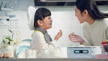 在年輕人中成為生活I(lǐng)CON 解碼新消費(fèi)品牌的產(chǎn)品魔力與運(yùn)營(yíng)策略